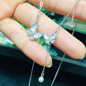 Collar Mariposa Doble y Cadenas