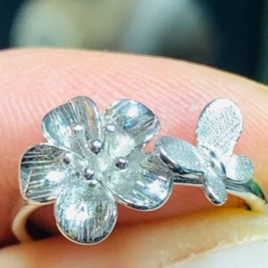 Anillo Plata 925 Flor con Mariposa Ajustable