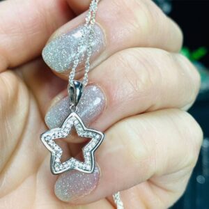 Dije Plata Estrella Calada con Circones